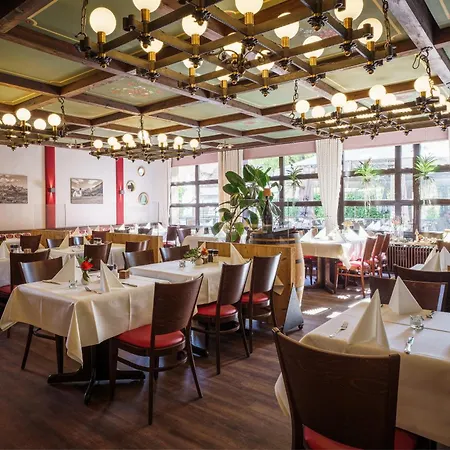 Hotel-restaurant Dechbettener Hof * Regensburg
